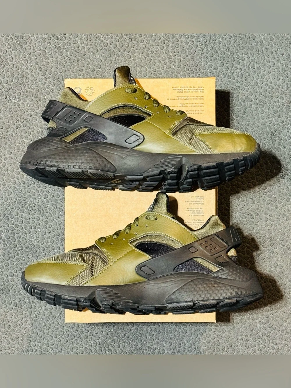 Nike Air Huarache PRM ‘Olive Black’ 2022 (Sz 11.5M)